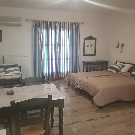 Ninemia Ξενοδοχείο με διαμερίσματα 4*