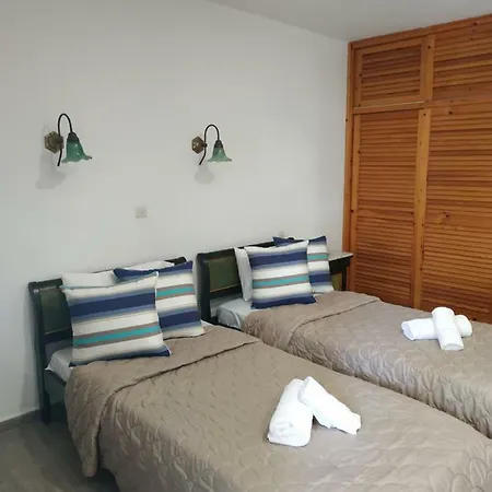 Ninemia Aparthotel *
