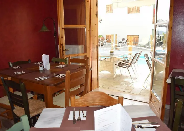 Aparthotel Ninemia 4*