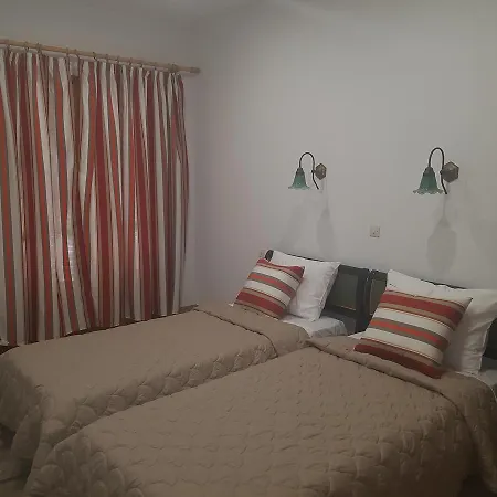 Aparthotel Ninemia Tolo