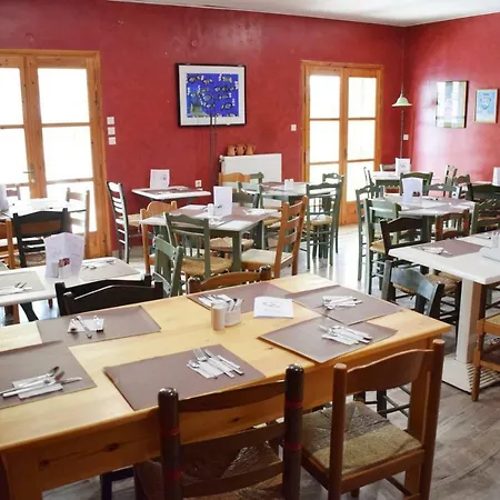 Aparthotel Ninemia Tolo